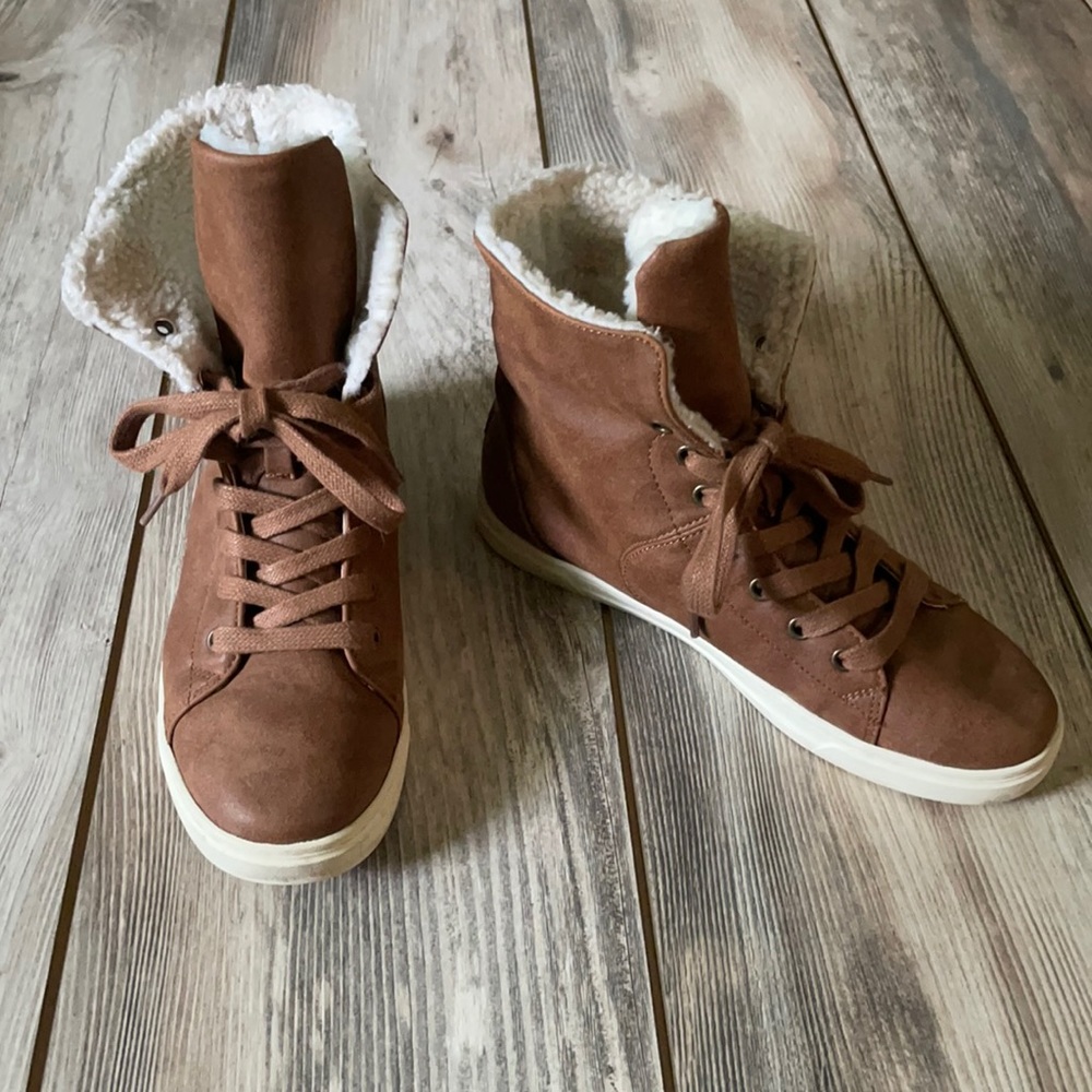 Indigo Rd Faux Fur Leather boots